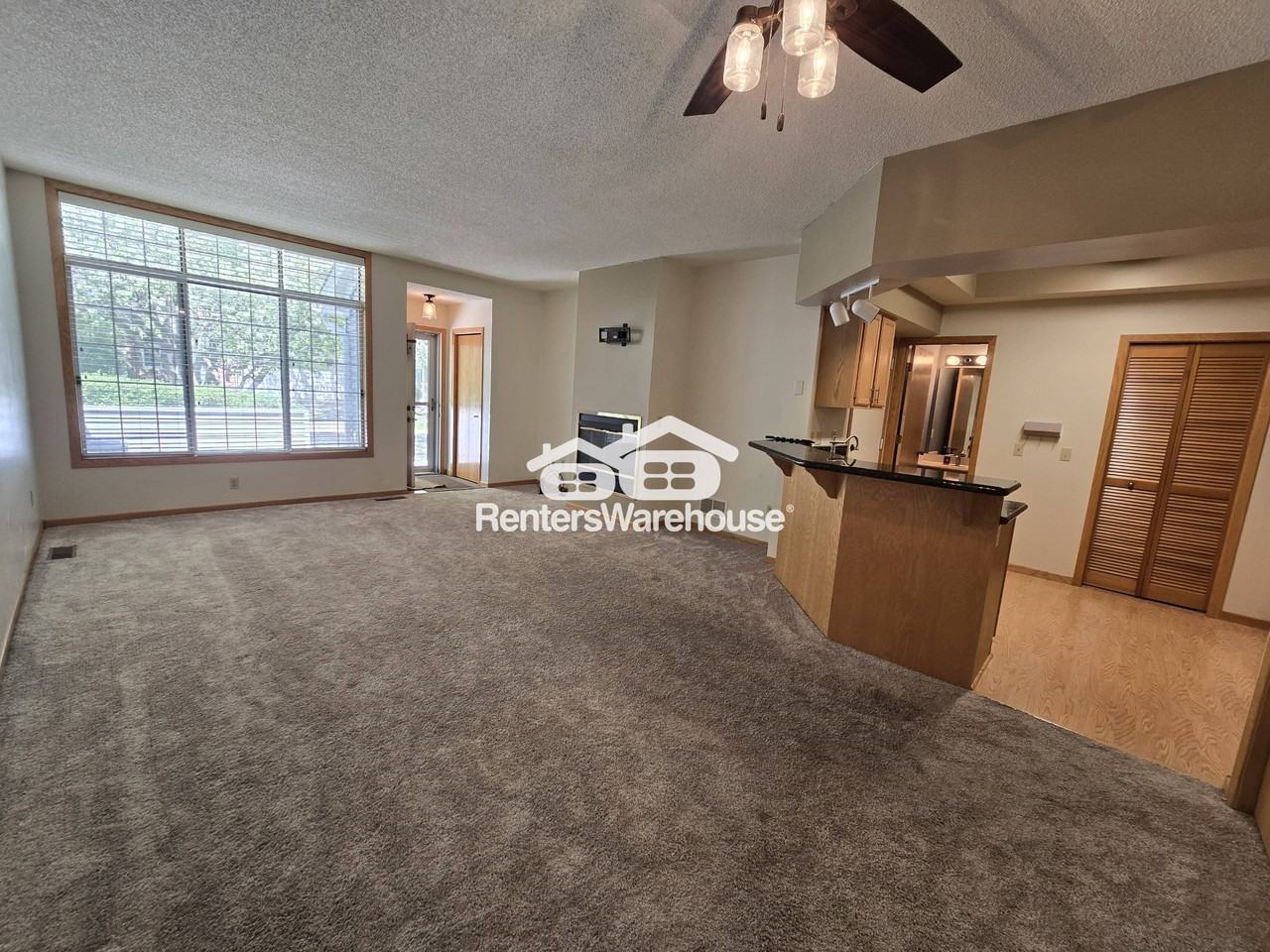 10962 Highland Rd - Photo 5 of 12