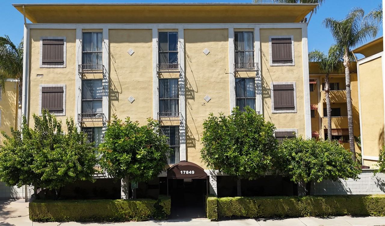 Margate Apartments - Photo 3 of 29