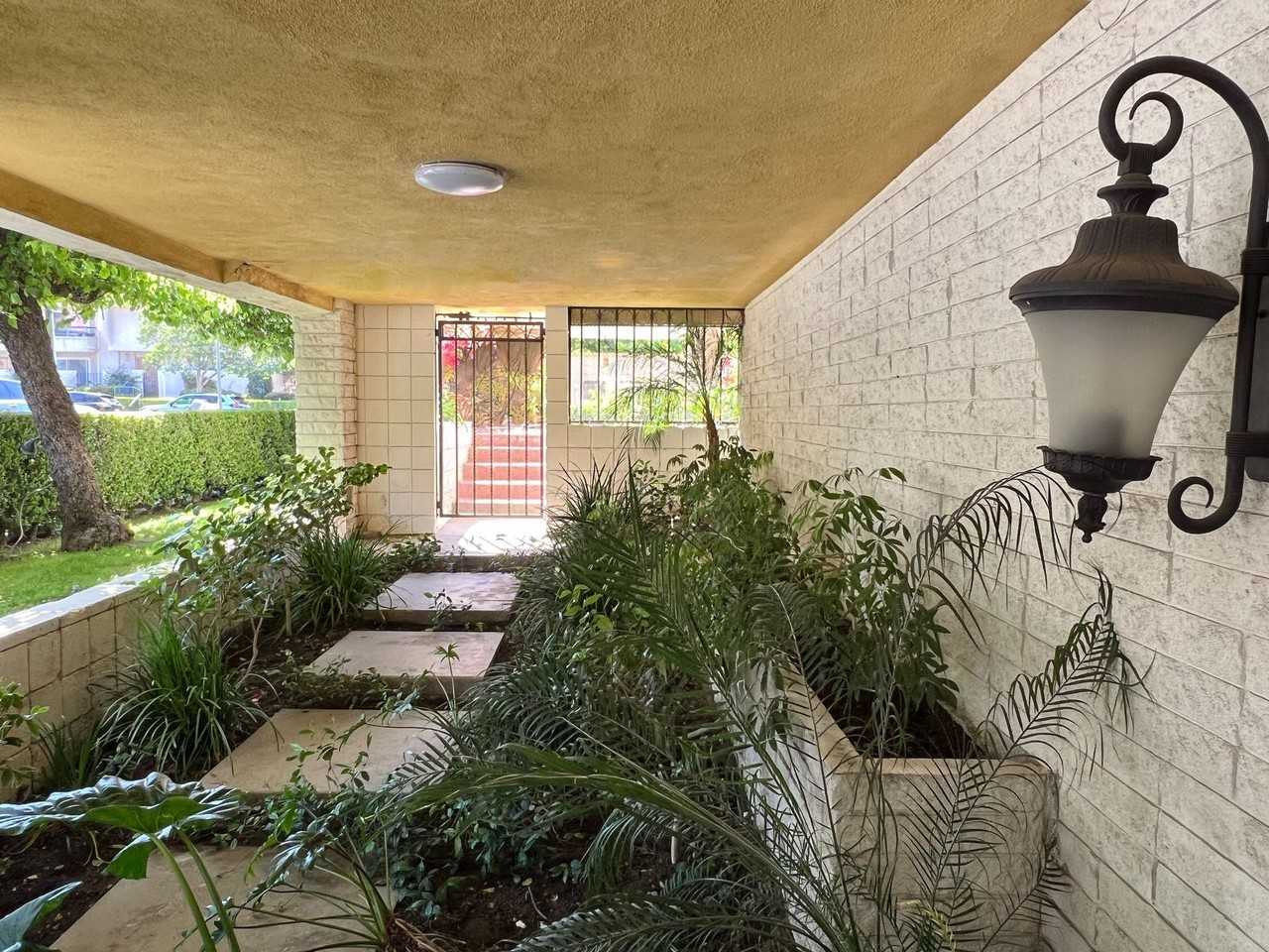 Margate Apartments - Photo 5 of 29