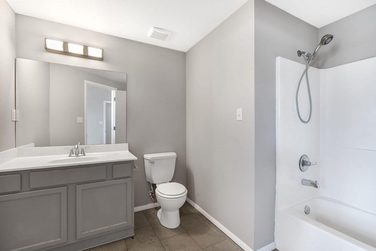 Parkway Townhomes - Photo 2 of 23