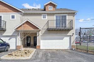 featured image of 710 W Walnut St