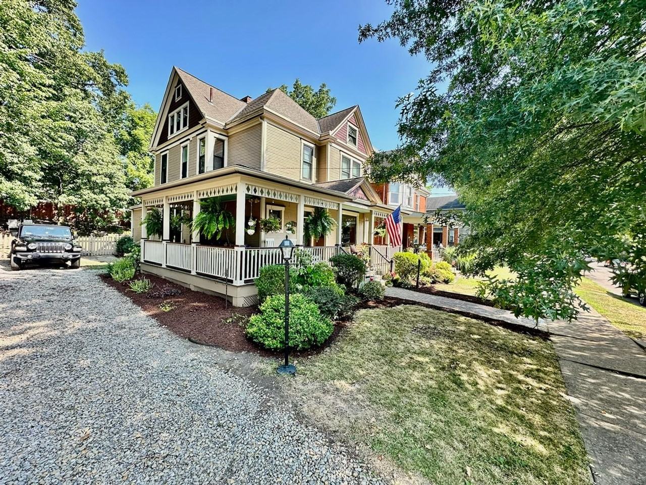 516 4th Ave - Photo 2 of 21