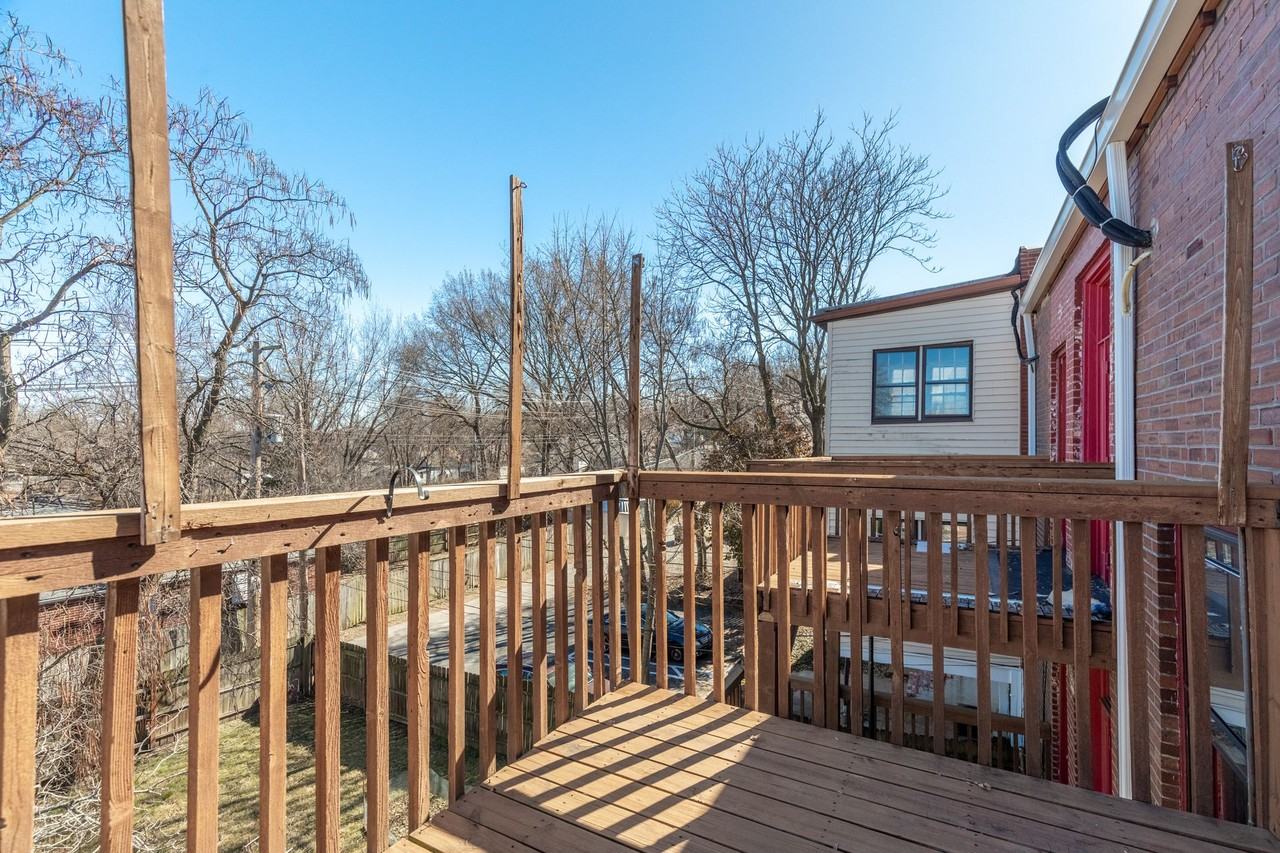 1340 McCausland - Photo 3 of 8