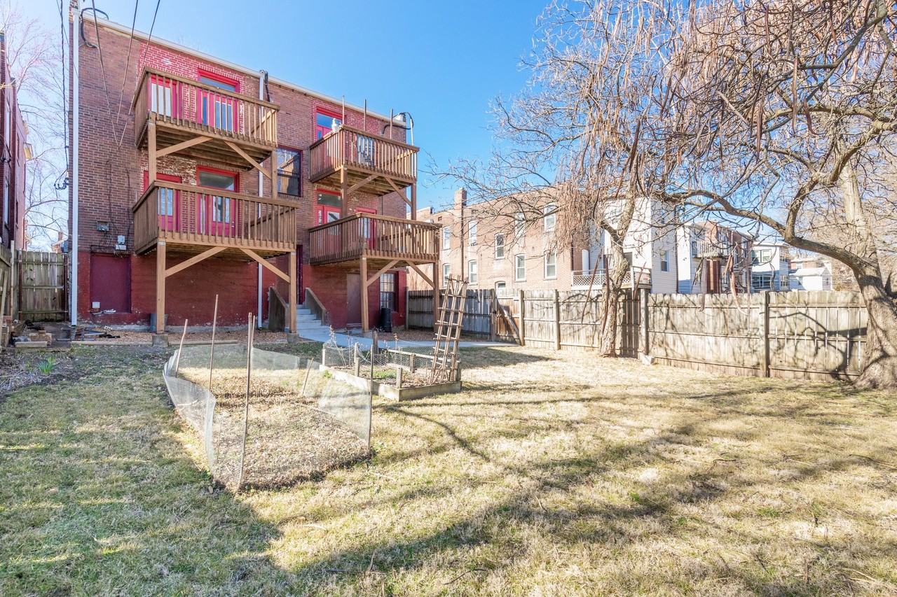 1340 McCausland - Photo 7 of 8