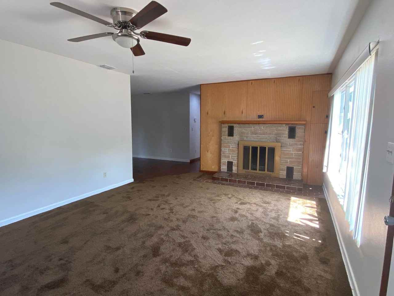 1128 N Vermont Ave - Photo 2 of 8