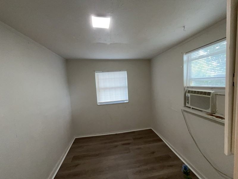 1409 S Westmoreland Dr #2 - Photo 7 of 11