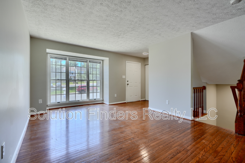 3419 Clairborne Way - Photo 5 of 21