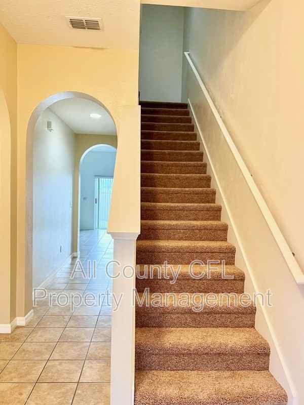 12137 Citruswood Dr - Photo 2 of 32