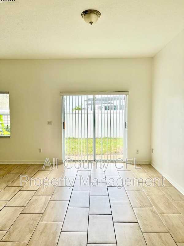 12137 Citruswood Dr - Photo 3 of 32
