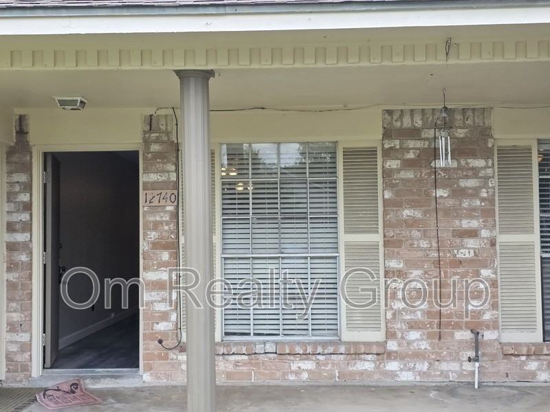 12740 Shannon Hills Dr - Photo 7 of 11