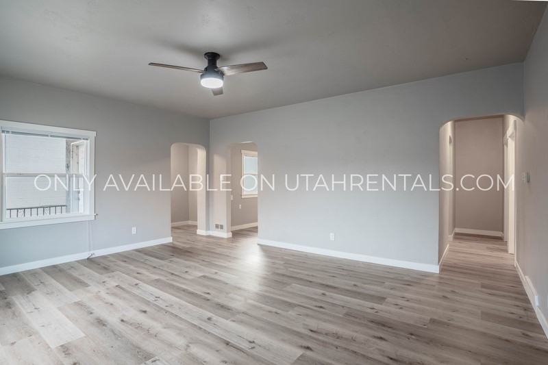 87 N Center St #1 - Photo 4 of 16