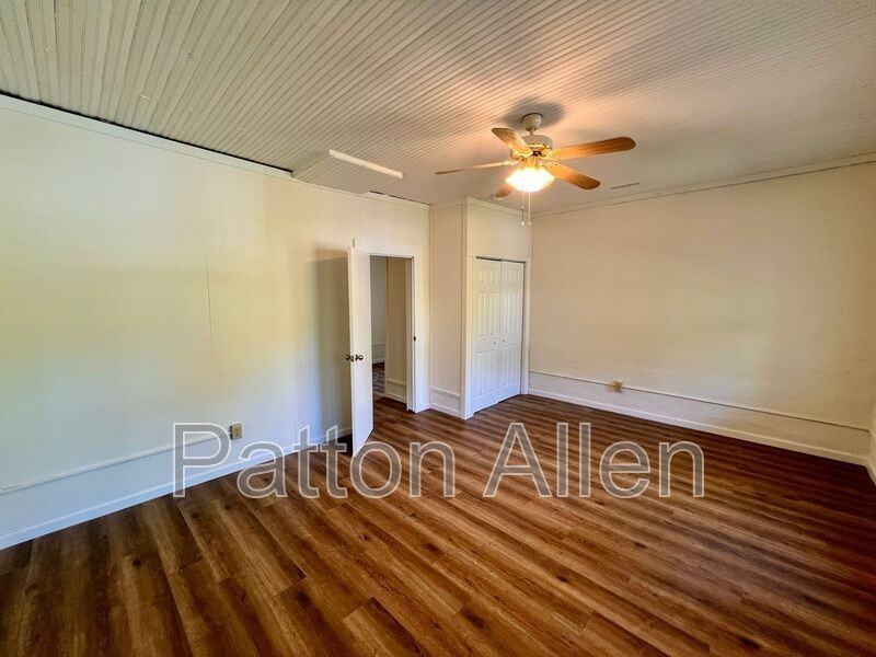 310 Old County Home Rd - Photo 4 of 27