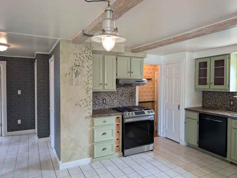 45 Fairelm Ln - Photo 2 of 24