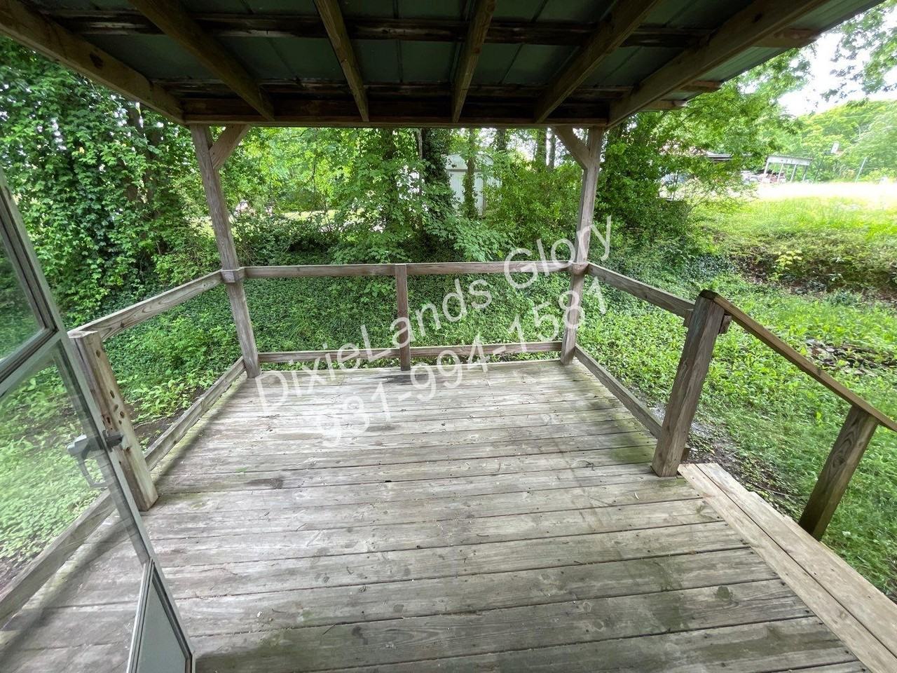 206 Webb Ave - Photo 3 of 18