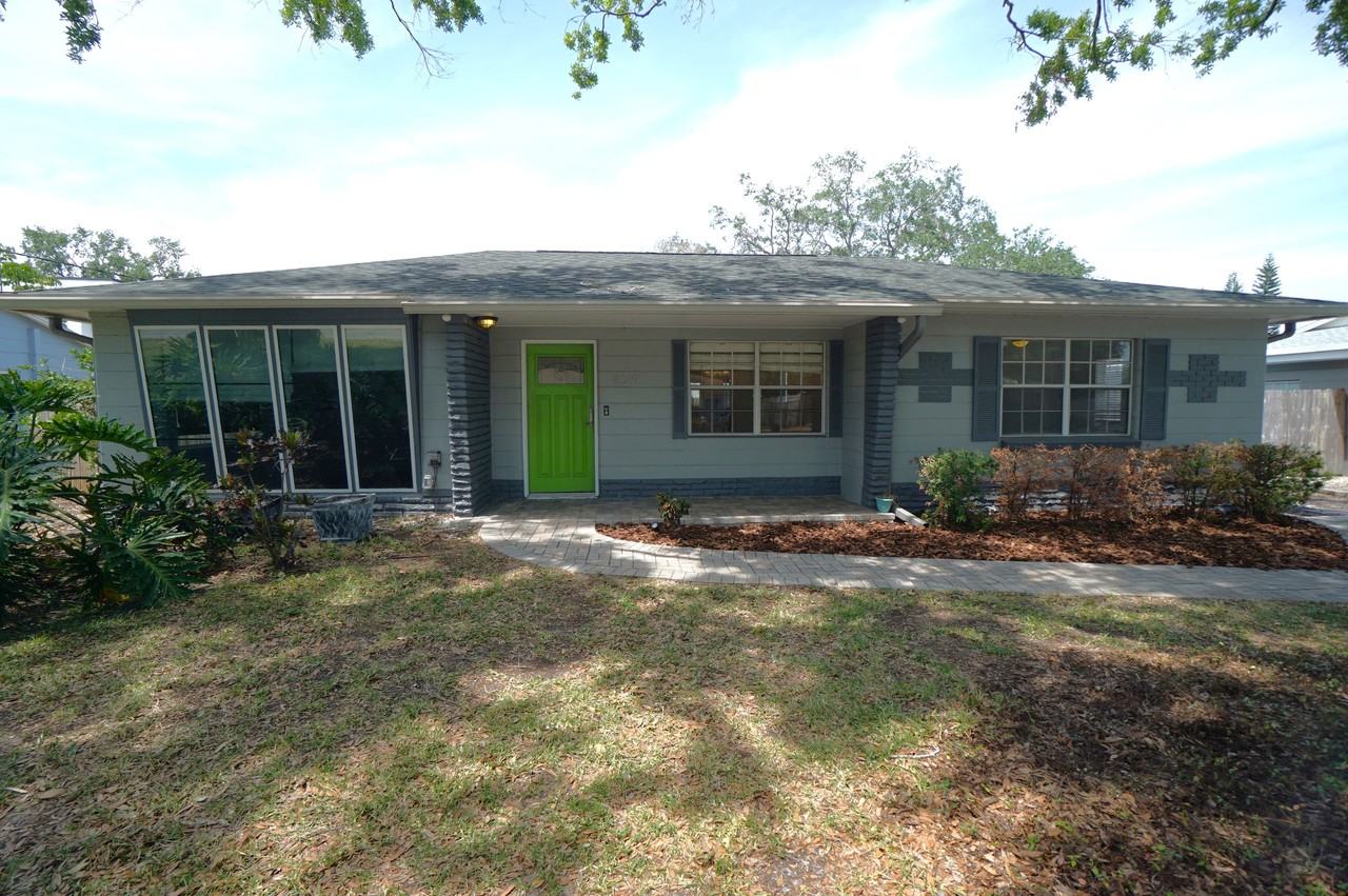 4619 W Bay Villa Ave - Photo 2 of 19