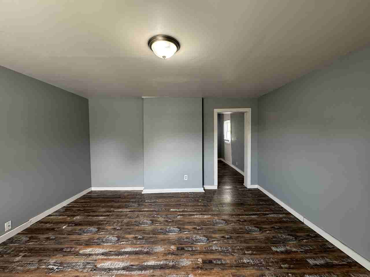 1010 Bates St - Photo 2 of 17