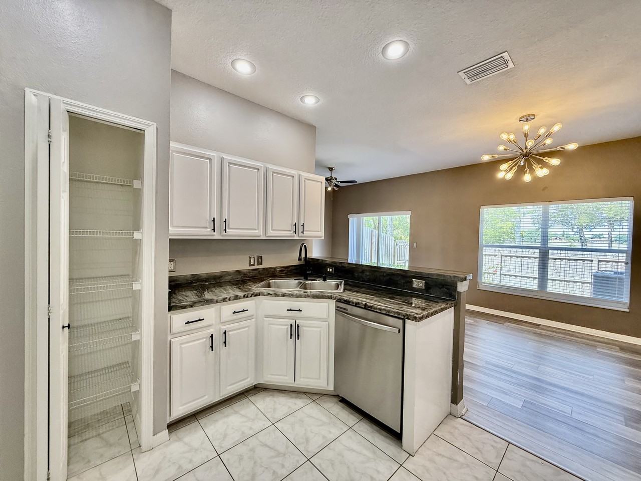 11020 Blaine Top Pl - Photo 6 of 33