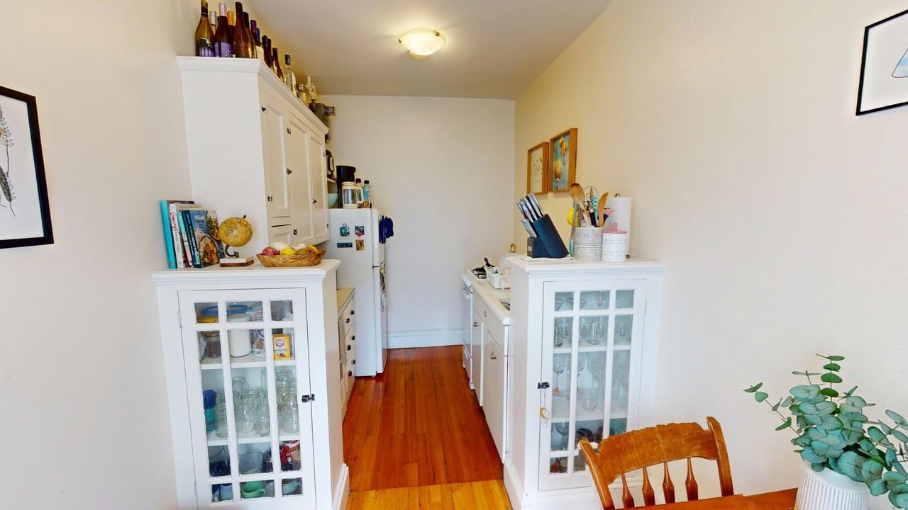 81 Strathmore Rd #26 - Photo 3 of 9