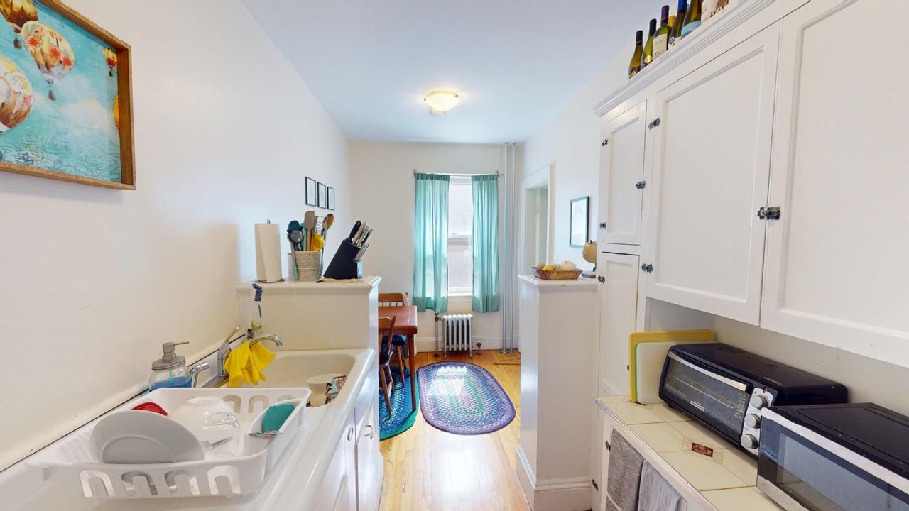 81 Strathmore Rd #26 - Photo 4 of 9
