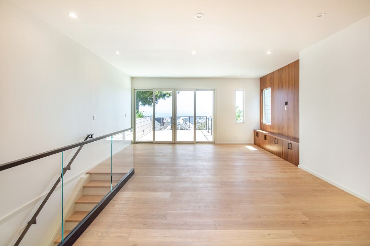 565 Arkansas St - Photo 2 of 37