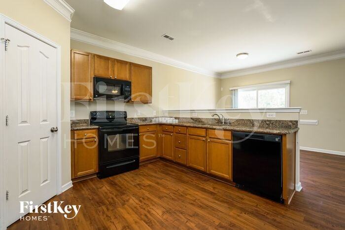 5277 Crosswinds Rd - Photo 3 of 7