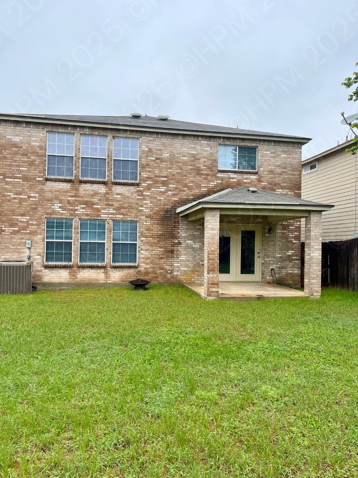 7726 Cavern Hl - Photo 3 of 19