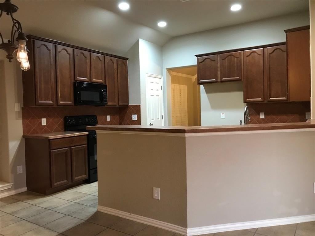 2732 Cascade Cove Drive - Photo 6 of 17