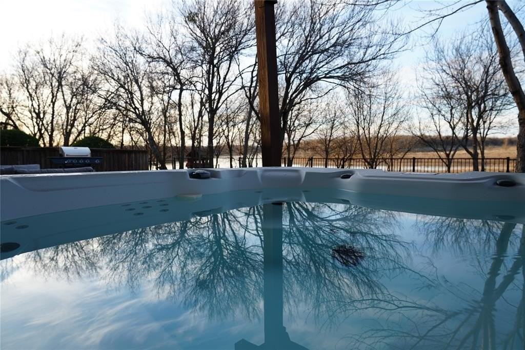 3805 Overlook Ct - Photo 4 of 29