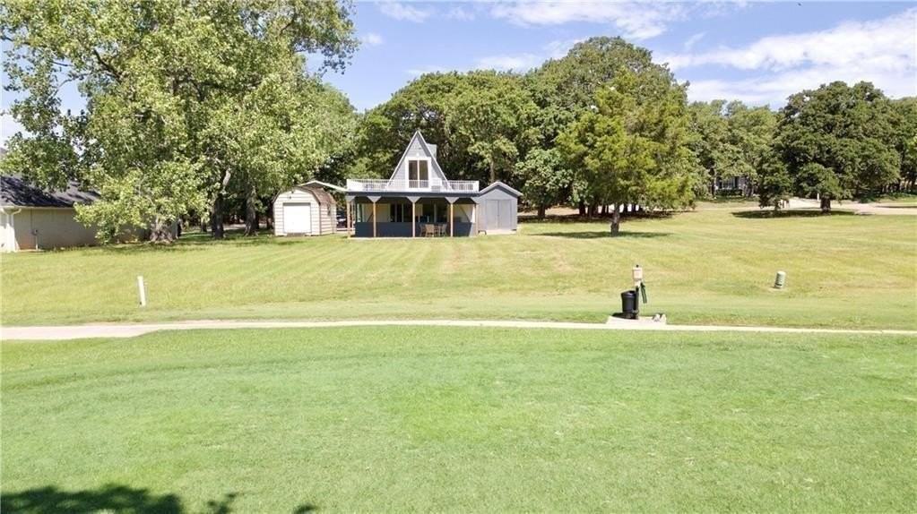 107 Cayuga Trl - Photo 2 of 17