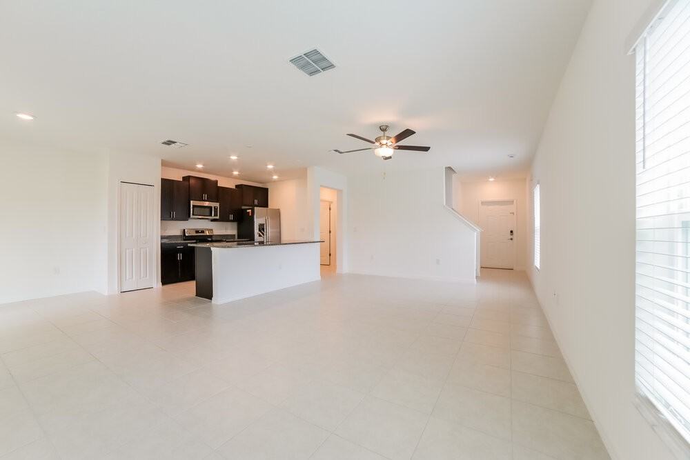 7302 Spring Snowflake Ave - Photo 5 of 17