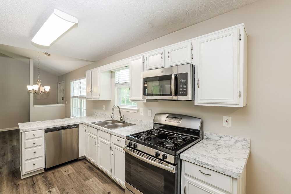 1310 Waterton Trl - Photo 7 of 16