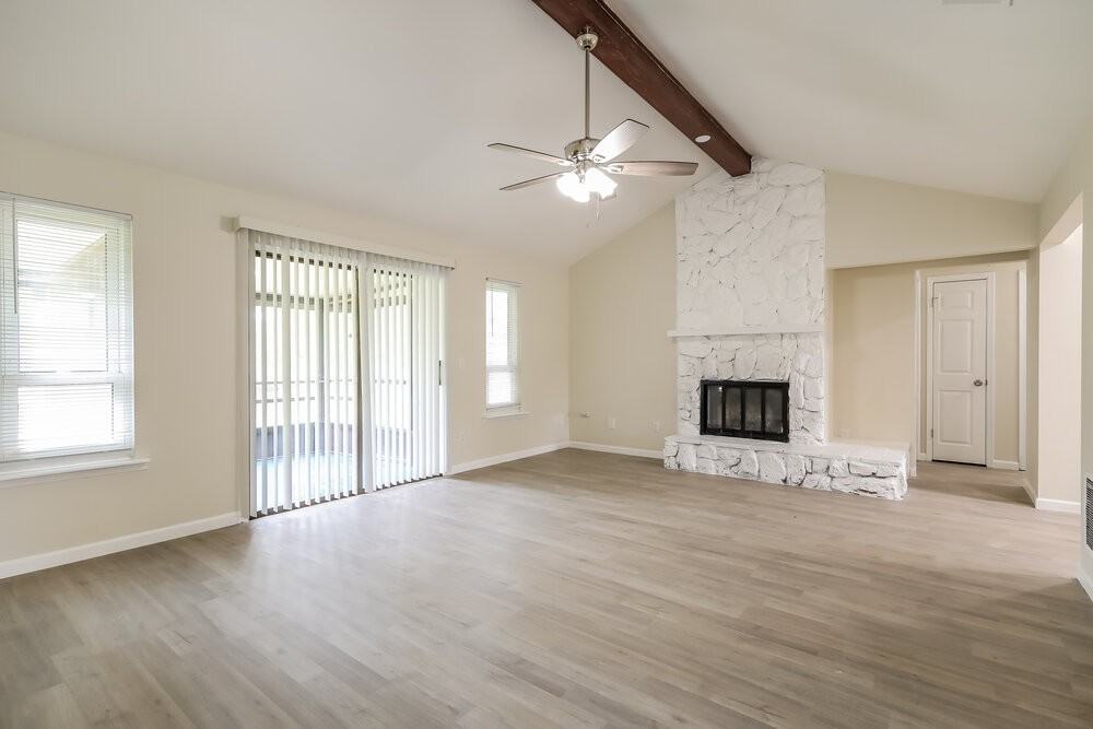 4324 Pilgrim Way - Photo 4 of 16