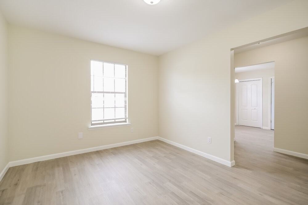 4324 Pilgrim Way - Photo 6 of 16