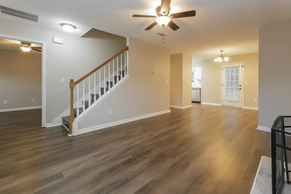 11195 Knotty Pine Pl - Photo 4 of 17