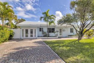 348 Se 18th Ave - Photo 1 of 1
