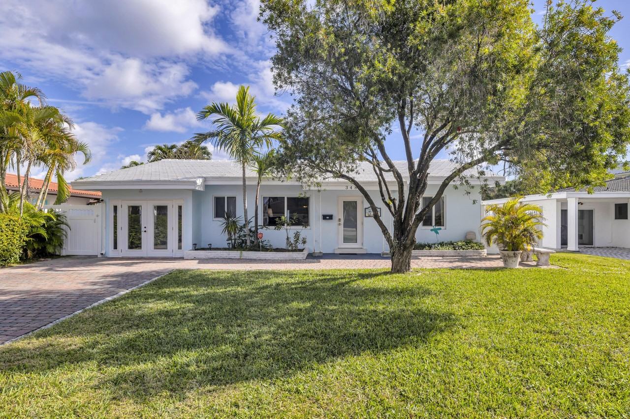 348 Se 18th Ave - Photo 3 of 50