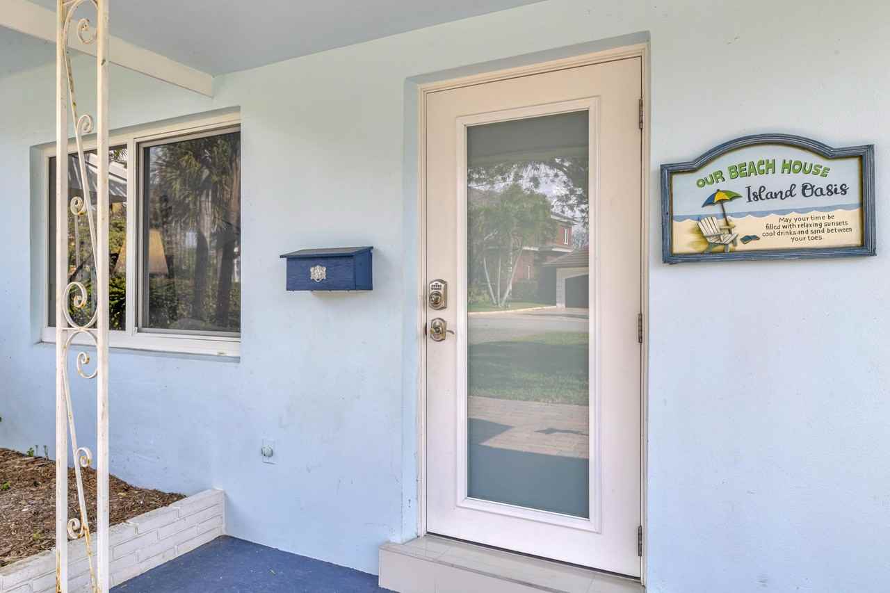 348 Se 18th Ave - Photo 6 of 50