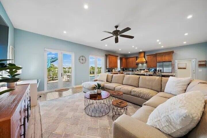 500 Sunrise Way - Photo 3 of 36