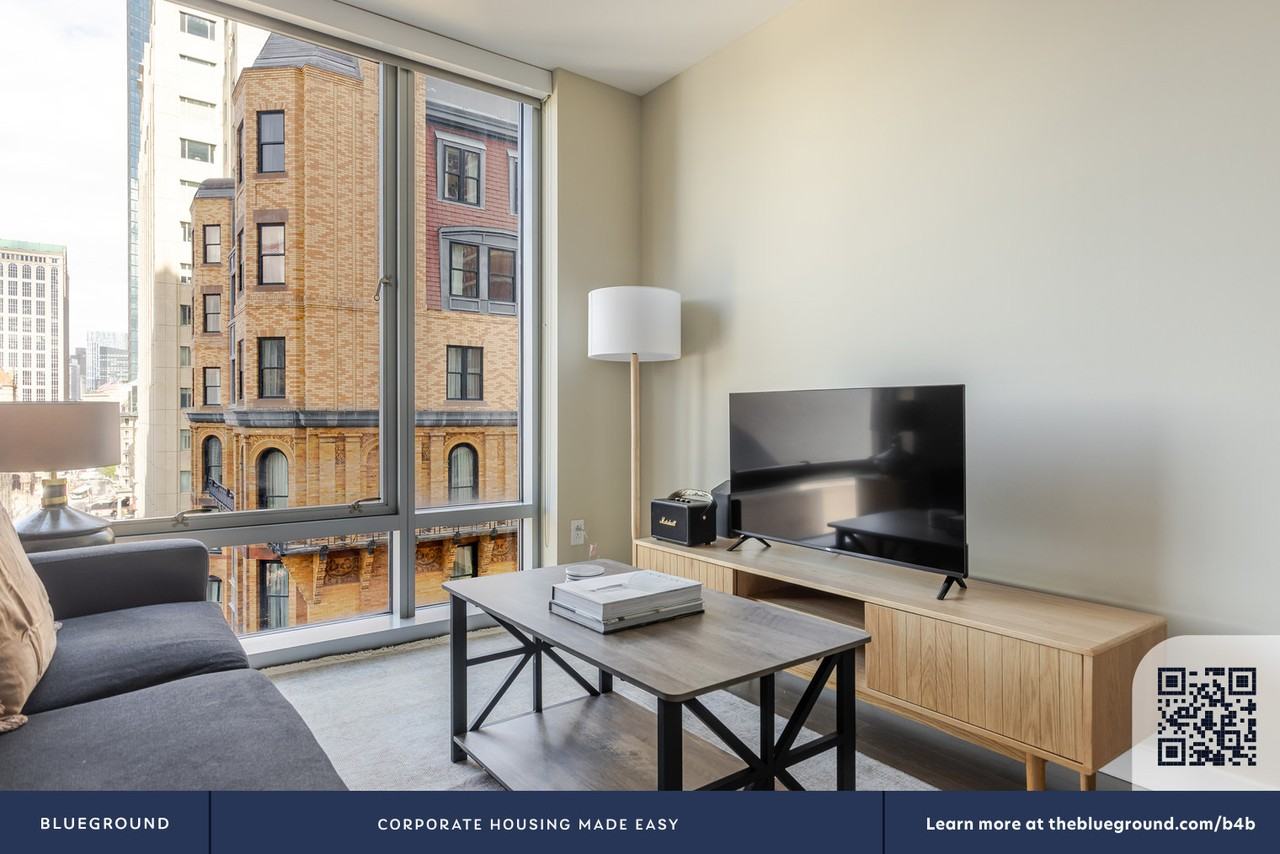 77 Exeter Street - Photo 6 of 19