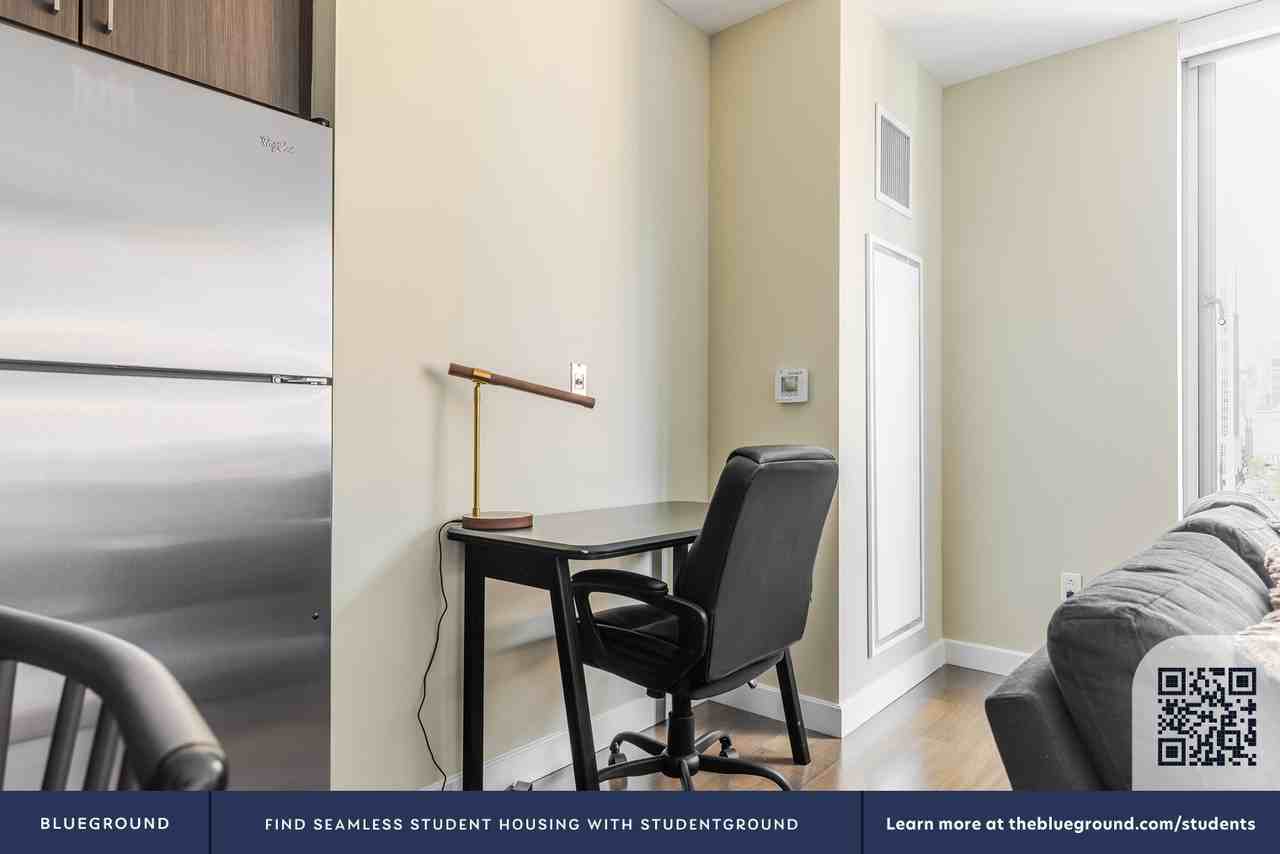 77 Exeter Street - Photo 7 of 19