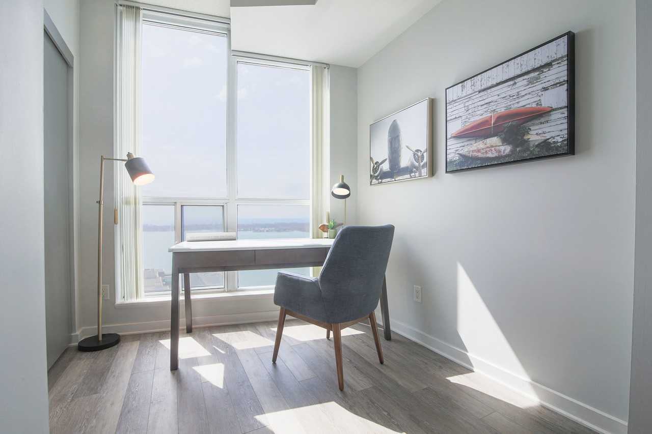 208 Queens Quay W #1031288P - Photo 3 of 8