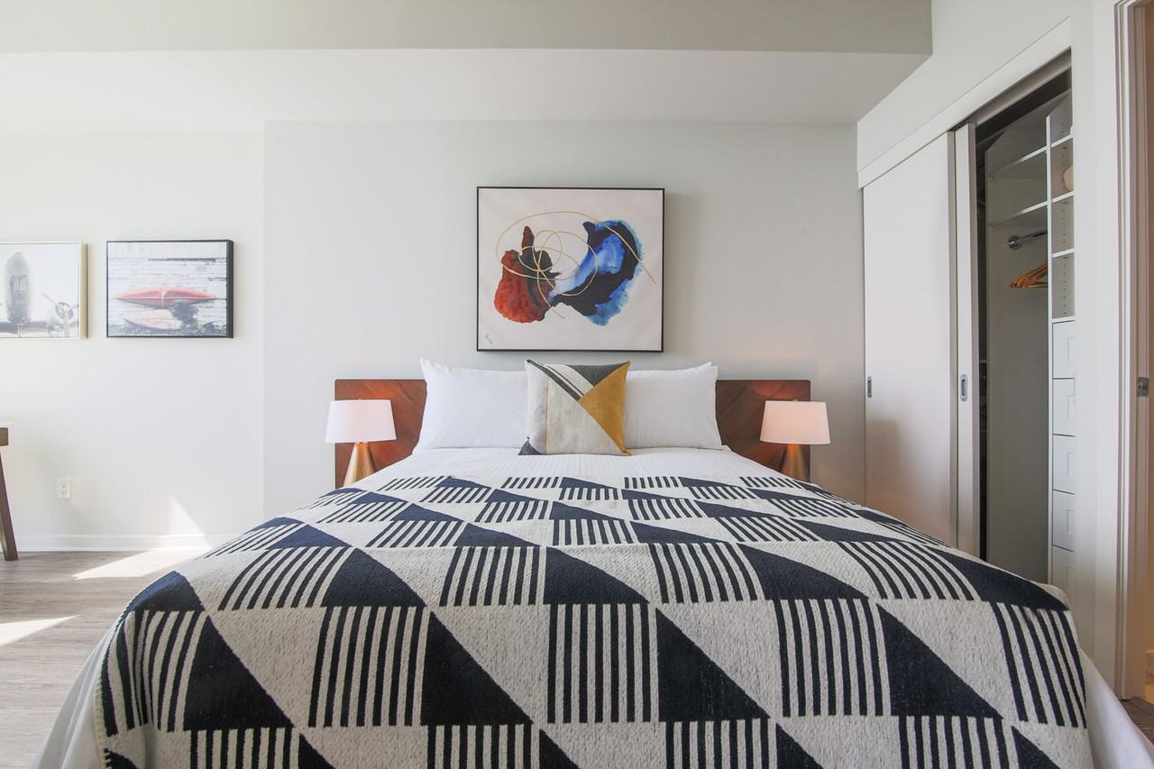 208 Queens Quay W #1031288P - Photo 4 of 8