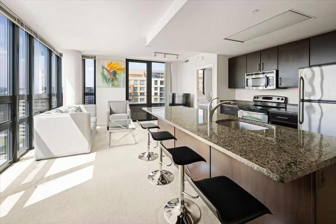 1405 South Fern Street #1054205P - Photo 2 of 30