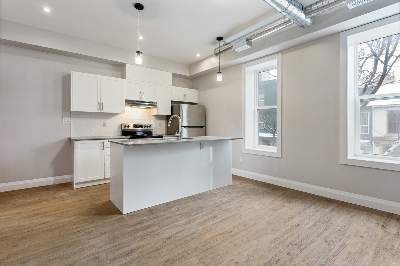 90 John Street South #2 - Photo 2 of 13