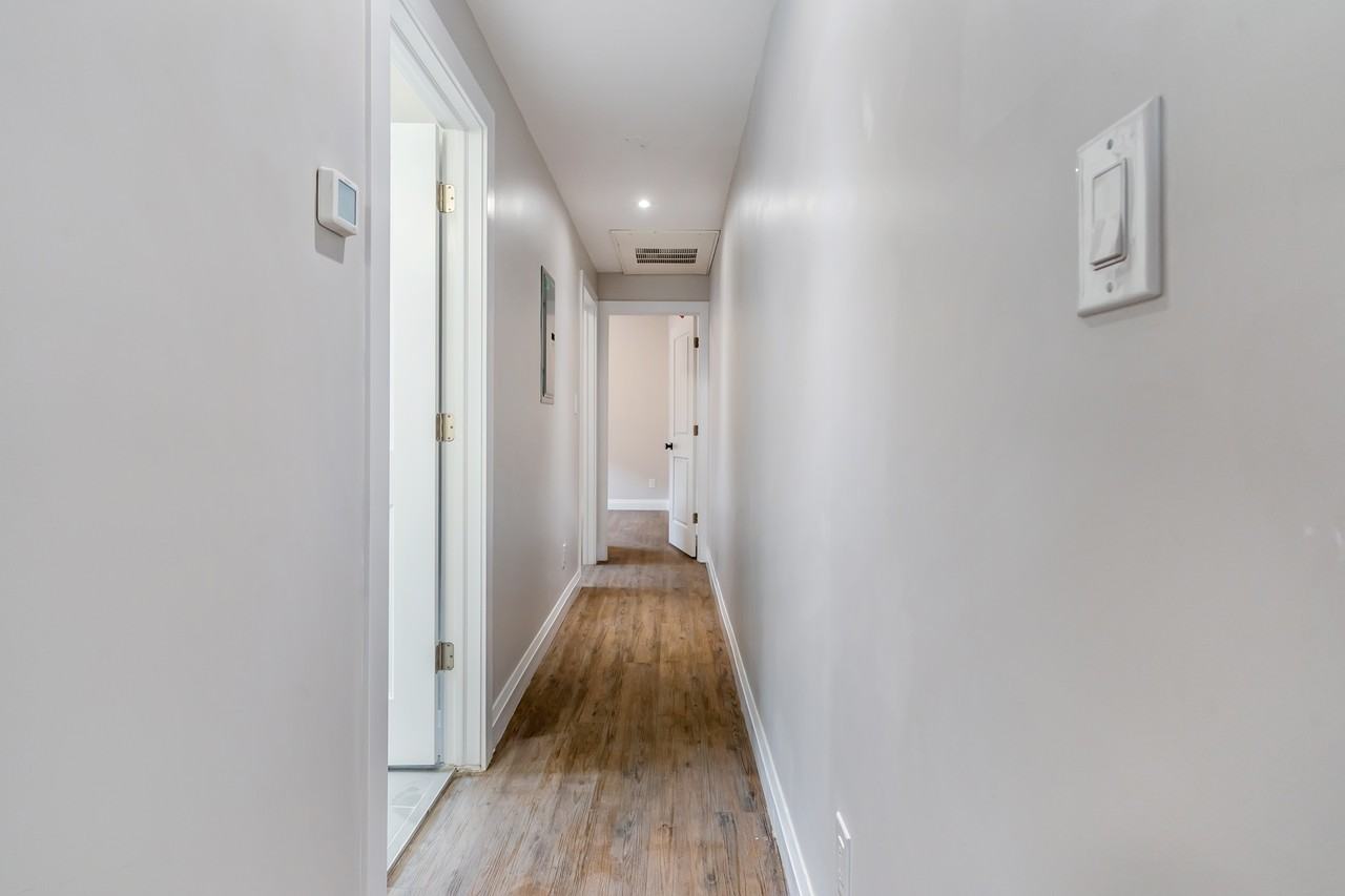 90 John Street South #2 - Photo 7 of 13