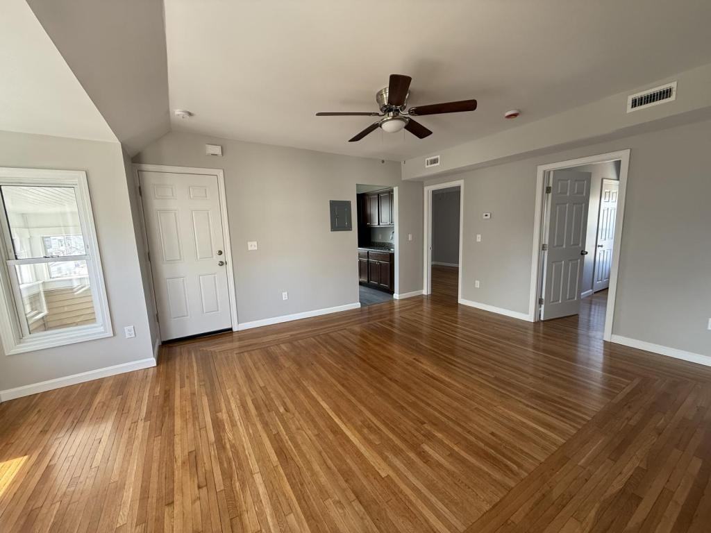 133 Bogle St - Photo 6 of 8