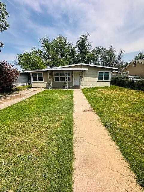 1306 State St - Photo 2 of 4