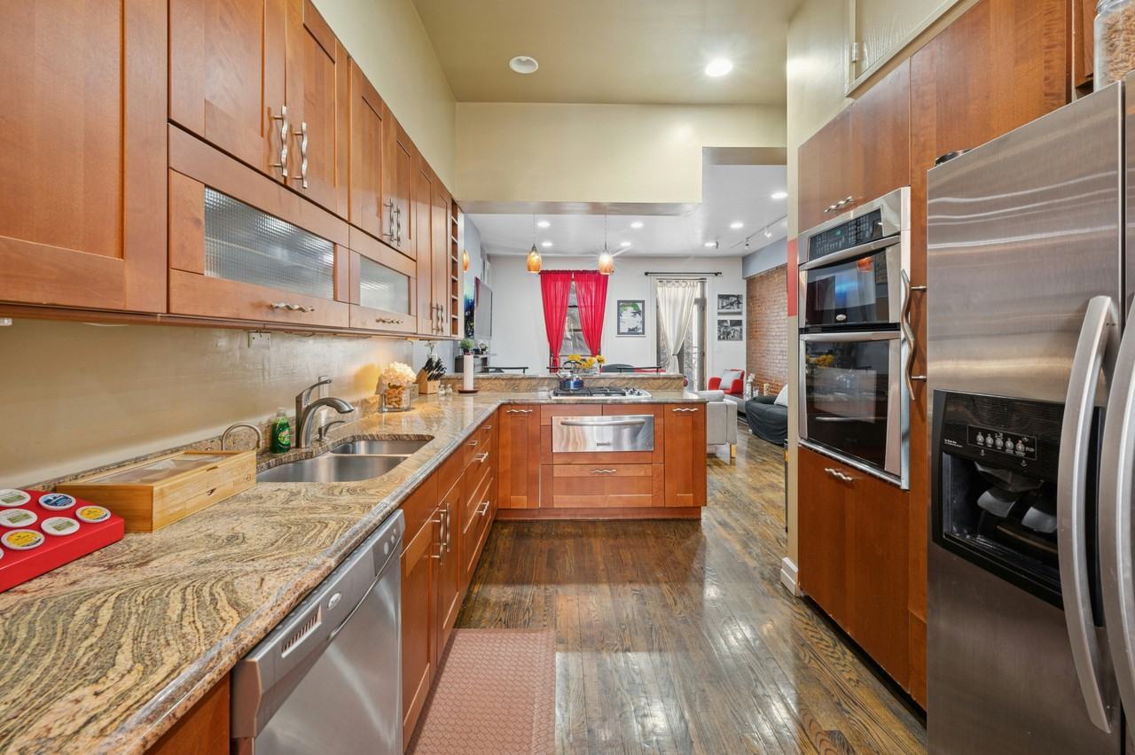 591 Walton Ave #2 - Photo 3 of 11