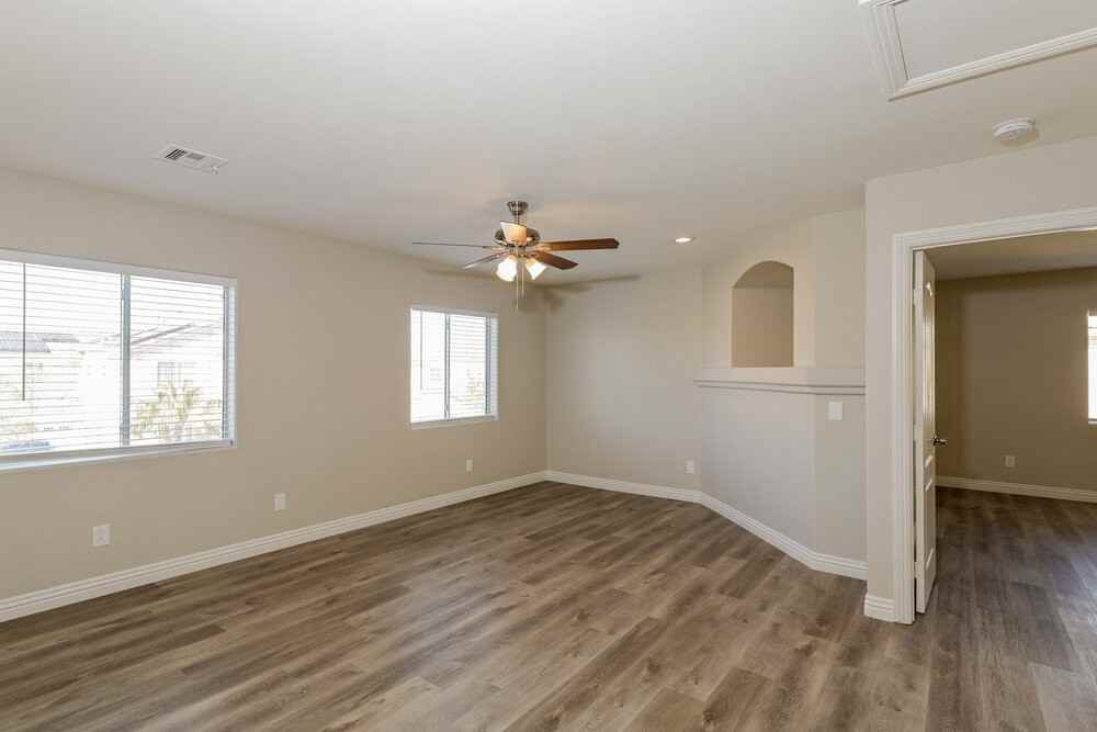 1132 Aldenwood Ave - Photo 5 of 17