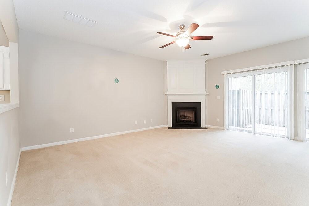 3973 Katherine Way - Photo 5 of 17